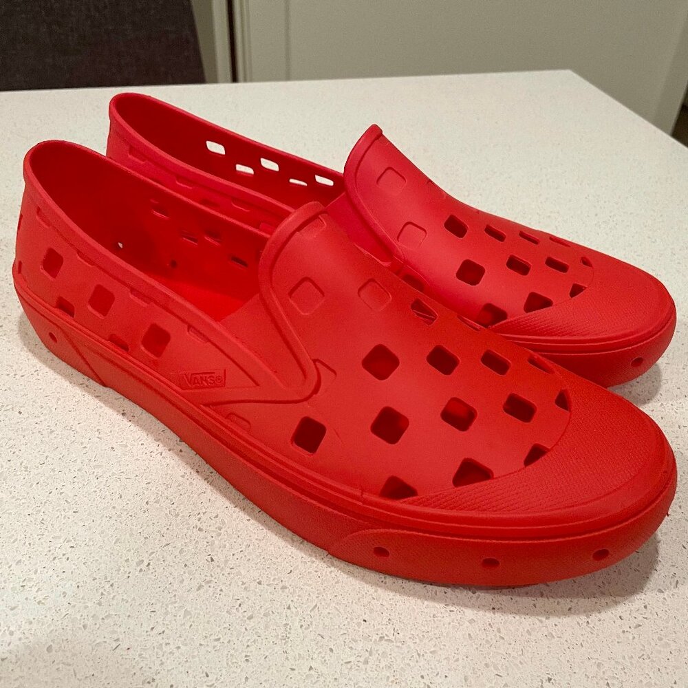 Vans Trek / Trk Slip Ons - Size 12 - Orange